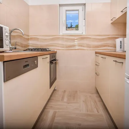 Ruza Apartamento Ražanj