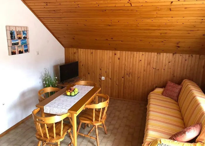 Ruza Lejlighed Ražanj