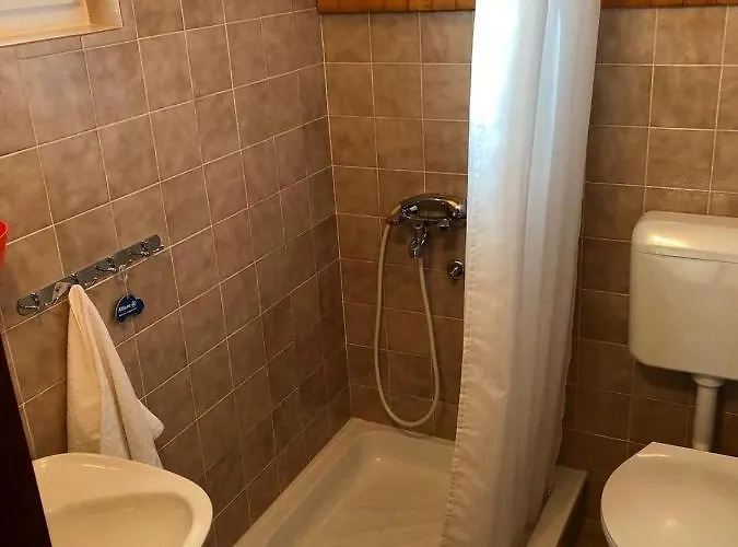 Ruza Lejlighed Ražanj